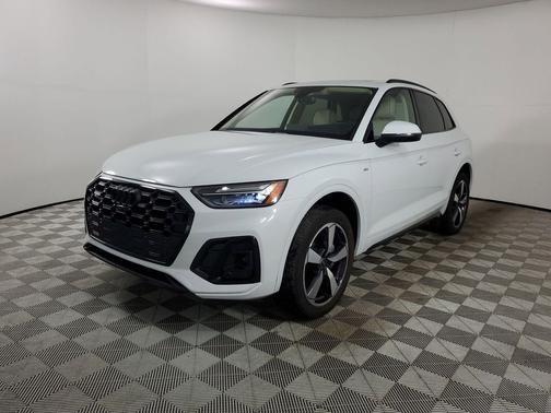 2023 Audi Q5 45 S line Premium Plus