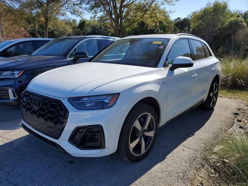 2023 Audi Q5 45 S line Premium Plus