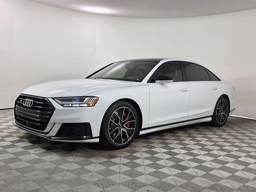 Glacier White Metallic 2020 Audi S8 4.0T