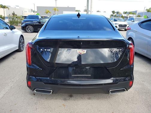 2023 Cadillac CT4 Premium Luxury