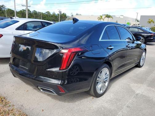 2023 Cadillac CT4 Premium Luxury