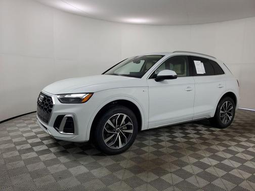 2023 Audi Q5 45 S line Premium Plus