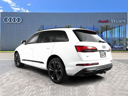 2025 Audi Q7 55 Premium Plus