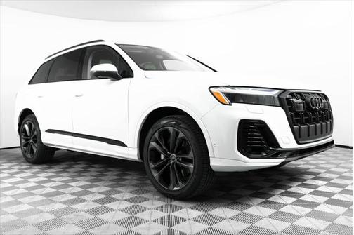 2025 Audi Q7 55 Premium Plus