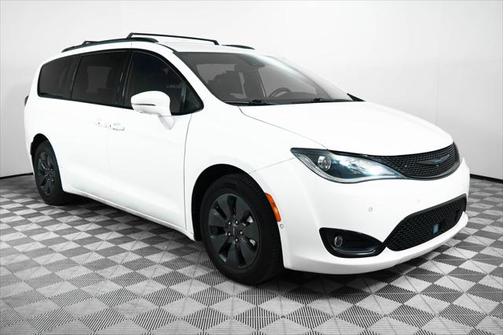 2020 Chrysler Pacifica Hybrid Limited