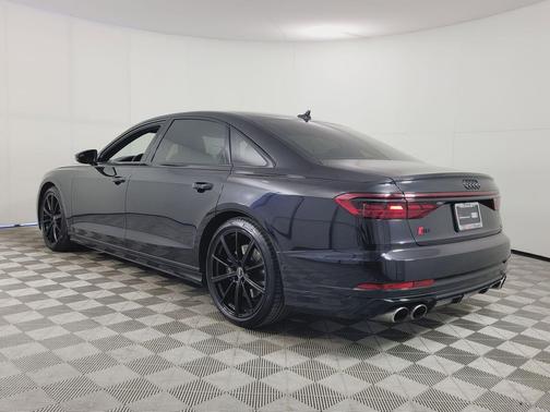 2024 Audi S8 4.0T