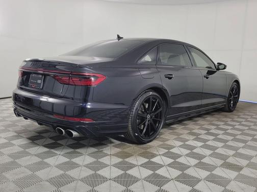 2024 Audi S8 4.0T