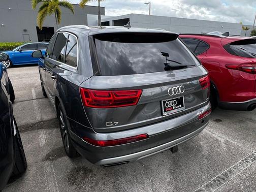 2019 Audi Q7 45 Premium