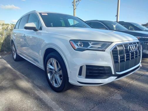 2021 Audi Q7 55 Premium Plus