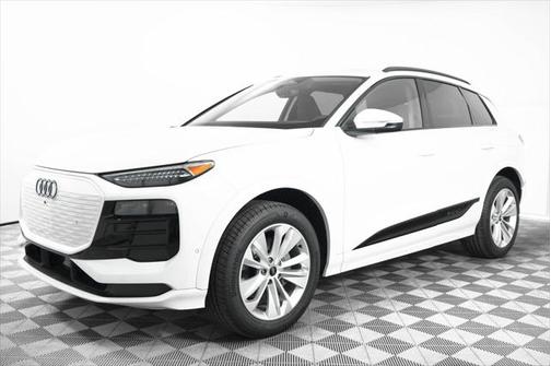2025 Audi Q6 e-tron Premium Plus