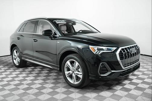 2024 Audi Q3 45 S line Premium Plus