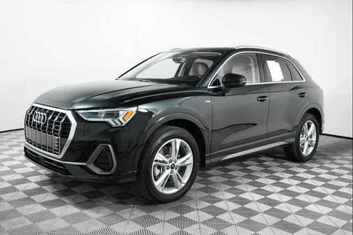 2024 Audi Q3 45 S line Premium Plus