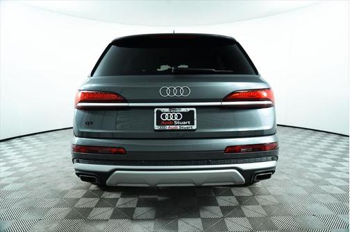 2025 Audi Q7 55 Premium Plus