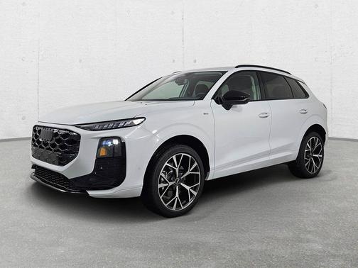 Glacier White Metallic 2026 Audi Q3 TFSI quattro S tronic