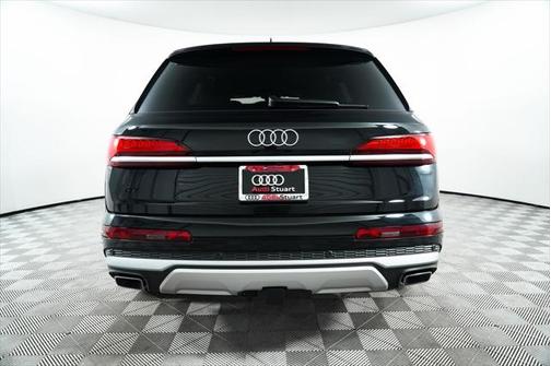 2025 Audi Q7 55 Prestige