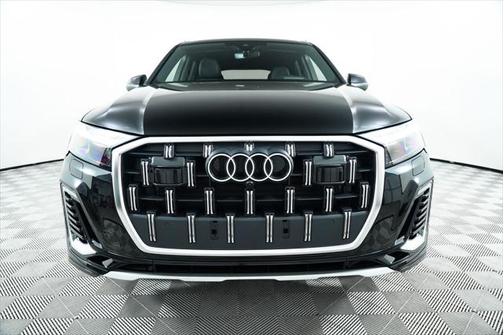 2025 Audi Q7 55 Prestige
