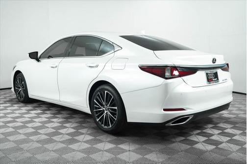 2022 Lexus ES 350 Base
