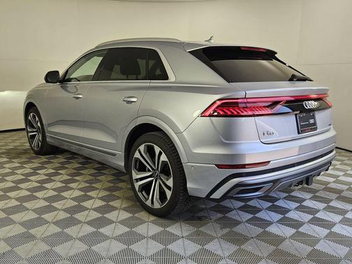 2021 Audi Q8 55 Prestige