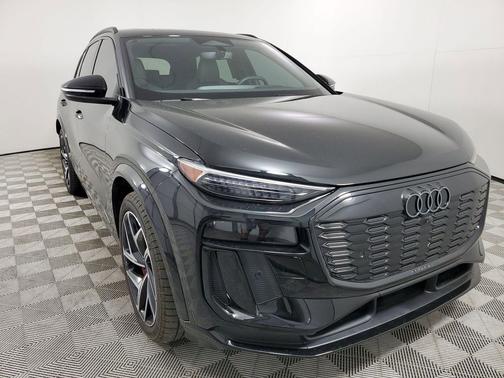 2025 Audi SQ6 e-tron Prestige quattro