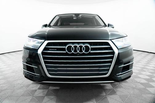 2019 Audi Q7 55 Premium Plus