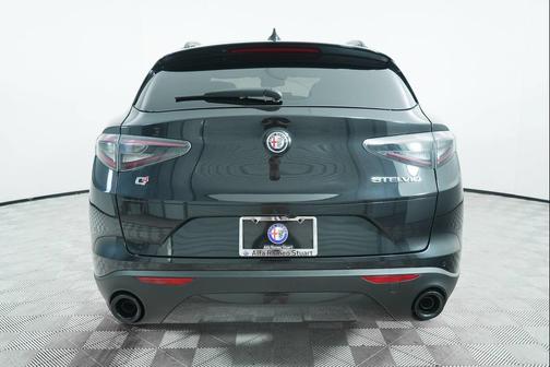 Vulcano Black Metallic 2025 Alfa Romeo Stelvio Sprint AWD