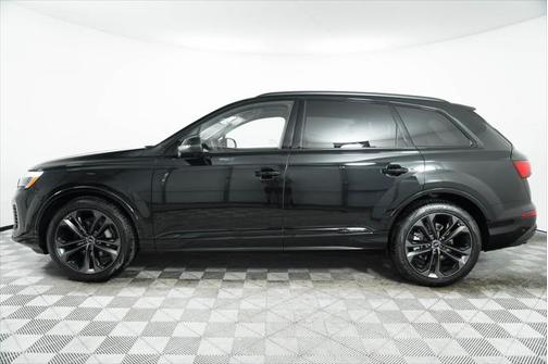 2025 Audi Q7 55 Premium Plus