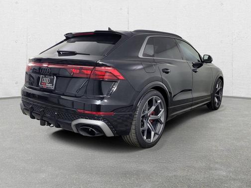 mythos black metallic 2026 Audi RS Q8 4.0T