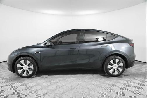 2024 Tesla Model Y Long Range Dual Motor All-Wheel Drive