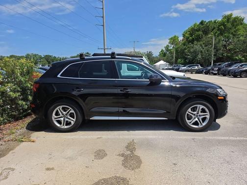 Black 2019 Audi Q5 2.0T Premium