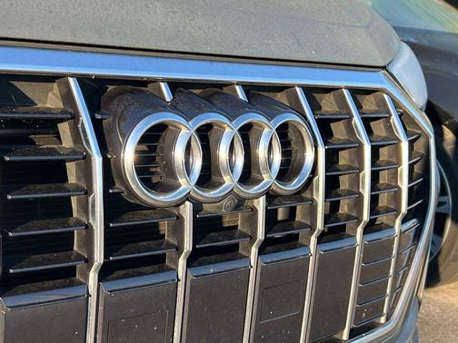 2021 Audi Q3 45 S line Premium Plus