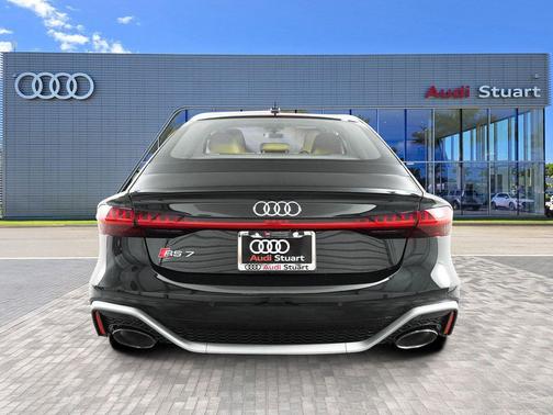 2025 Audi RS 7 4.0T Performance