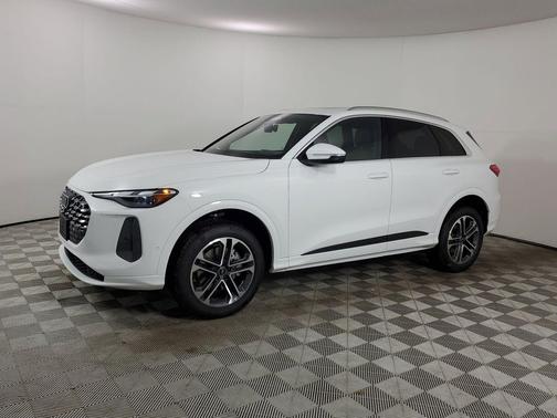 Arkona White 2026 Audi Q5 Premium TFSI quattro S tronic