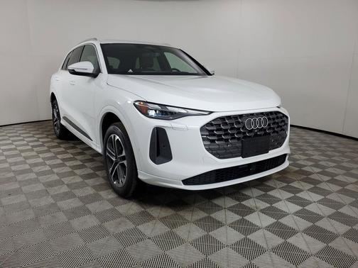 Arkona White 2026 Audi Q5 Premium TFSI quattro S tronic