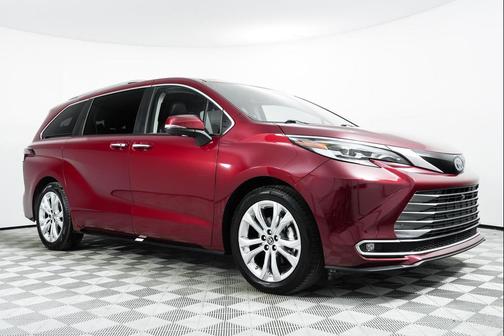 2021 Toyota Sienna Platinum 7 Passenger