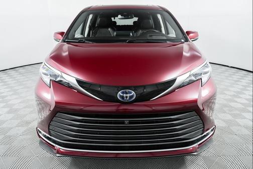 2021 Toyota Sienna Platinum 7 Passenger