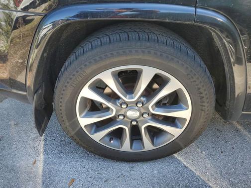 2017 Jeep Grand Cherokee Overland