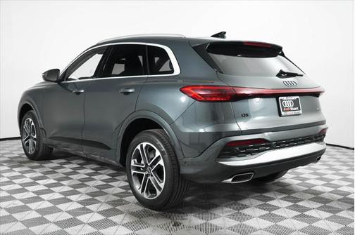 2025 Audi Q5 Premium