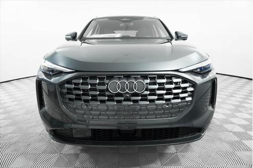 2025 Audi Q5 Premium