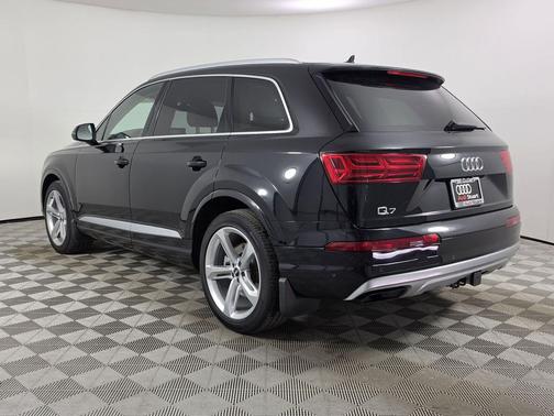 Orca Black Metallic 2019 Audi Q7 55 Prestige