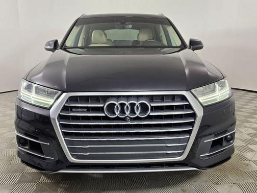 Orca Black Metallic 2019 Audi Q7 55 Prestige