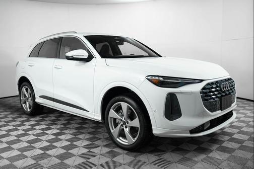 2025 Audi Q5 Premium Plus TFSI quattro S tronic