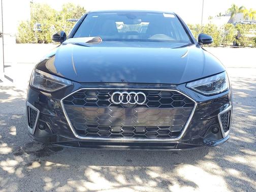 2022 Audi A4 45 S line Premium Plus