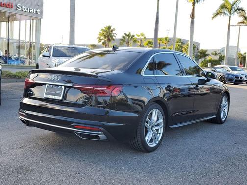 2022 Audi A4 45 S line Premium Plus