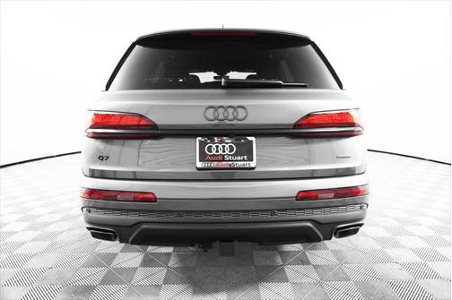2025 Audi Q7 55 Premium Plus