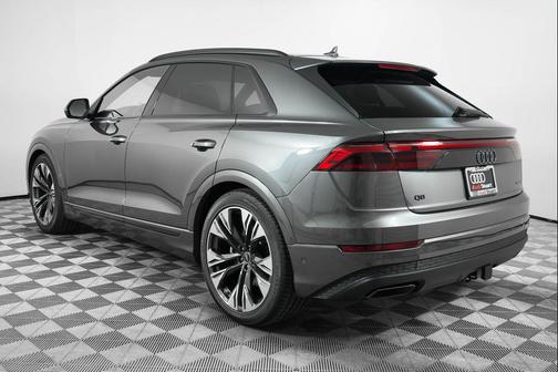 2025 Audi Q8 55 Prestige