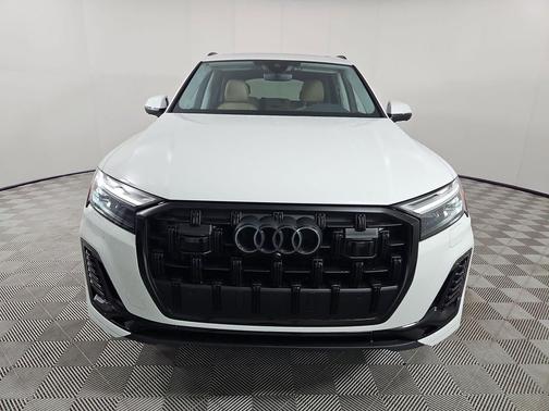 Carrara White 2025 Audi Q7 45 Premium Plus