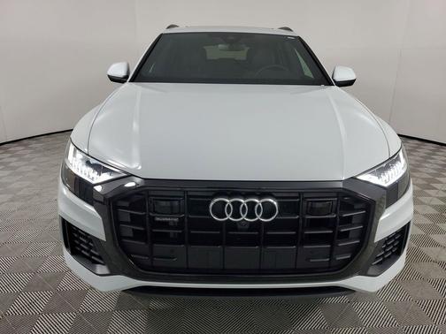 2023 Audi Q8 55 Premium