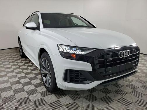 2023 Audi Q8 55 Premium