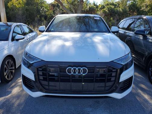 2023 Audi Q8 55 Premium