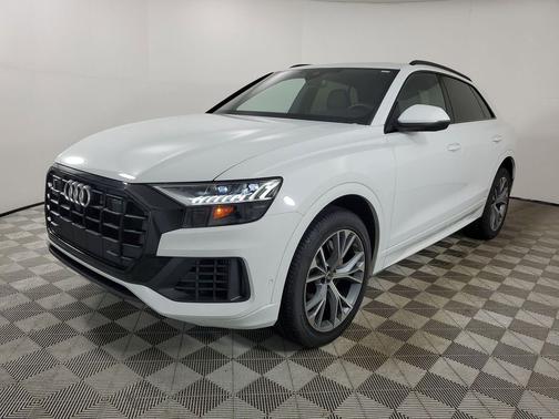 2023 Audi Q8 55 Premium